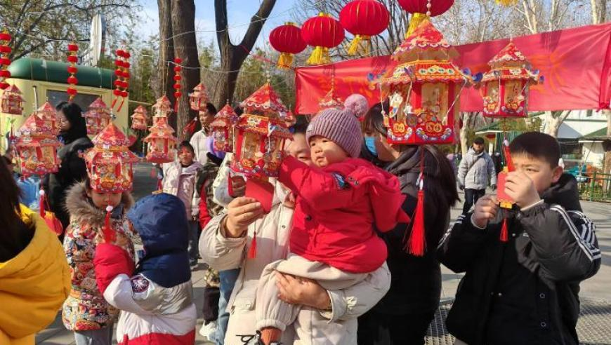 管家婆必出一肖一马一中一特,《蛟龙行动》官宣撤档,全面解答解释落实_云端版V10.48