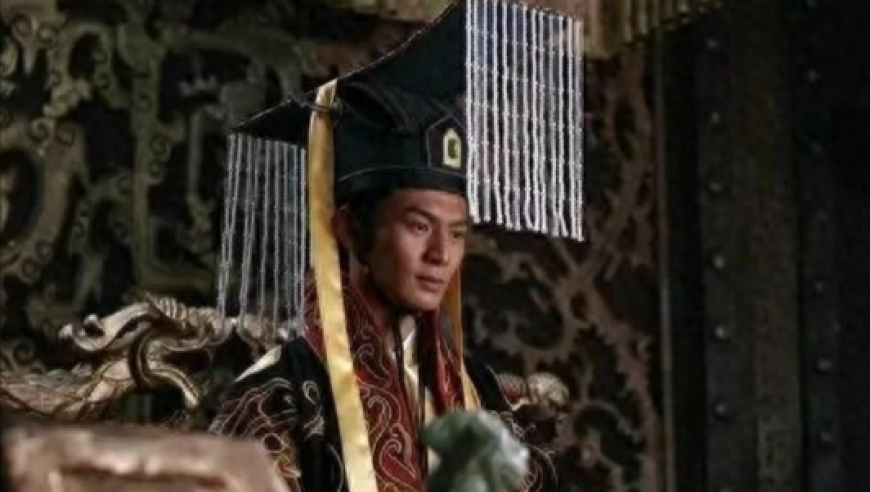 王中王免费资料大全料大全一一王,妇女节公司安排外国帅哥给员工送花,国产化作答解释落实_枚举版V6.27